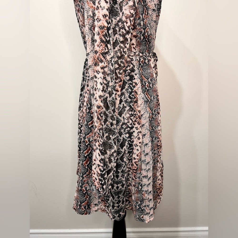 Chic Multicolor Patterned Dress - Picture 8 of 15